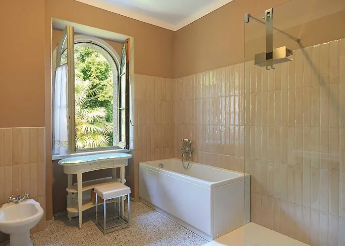빌라 Villino San Remigio - Gracious With Pool & Views!