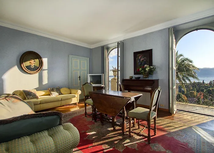 Villino San Remigio - Gracious With Pool & Views! * 베르바니아