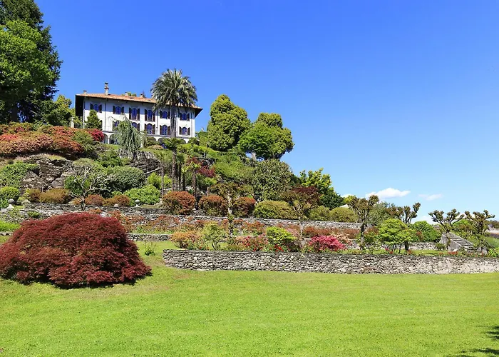 빌라 Villino San Remigio - Gracious With Pool & Views!