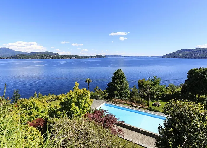 Villino San Remigio - Gracious With Pool & Views! * 베르바니아