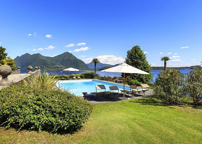 빌라 Villino San Remigio - Gracious With Pool & Views! *