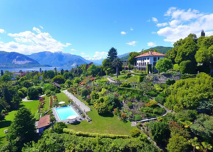 빌라 Villino San Remigio - Gracious With Pool & Views!